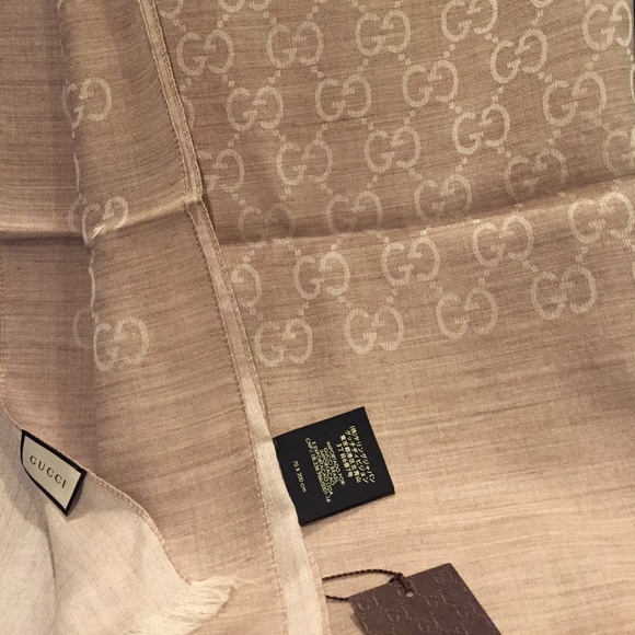 New Brand!!! Gucci 165903 XL Beige&Cream Wool Silk - Picture 1 of 8